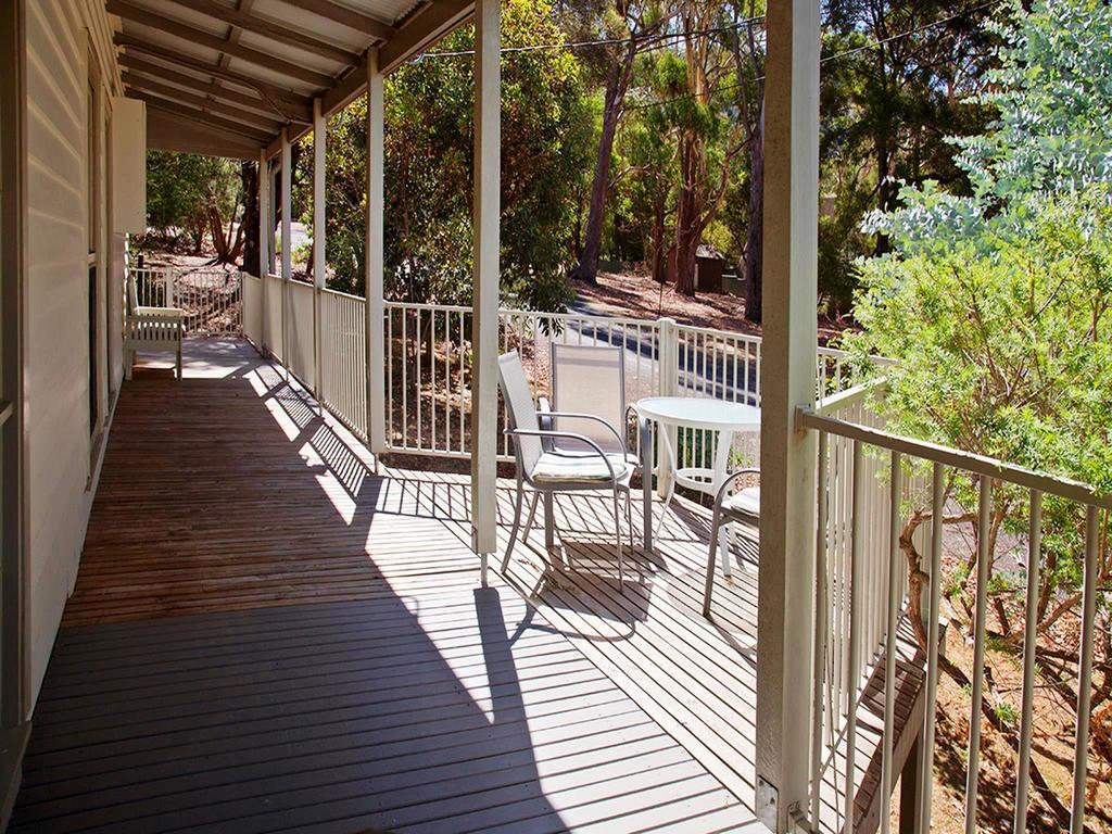 Noonameena Cottage Halls Gap Room photo